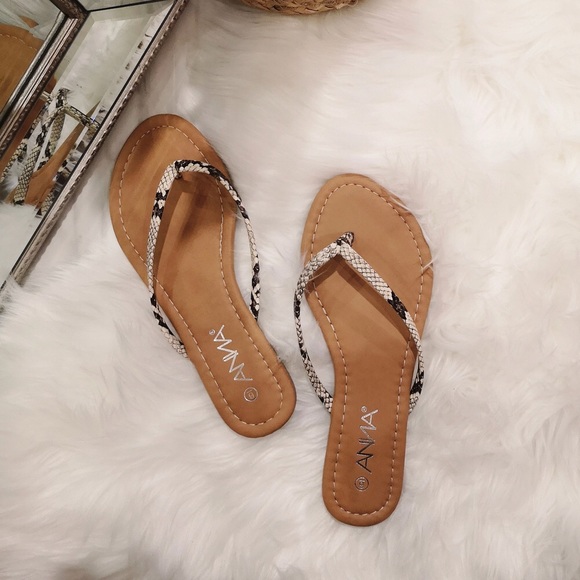 Python Thong Sandal FlipFlops - Picture 1 of 4